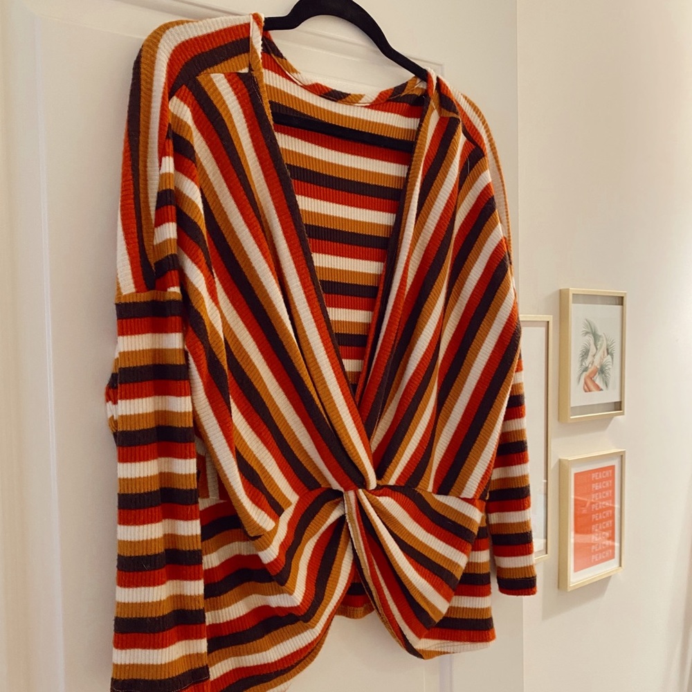 Vestique Striped Low Back Sweater
